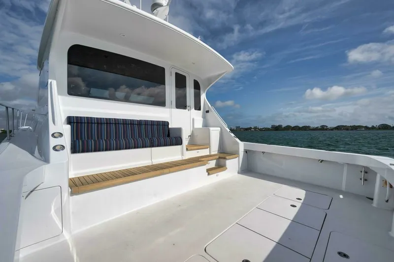 Slide: The Image of Viking 52 Smooth Operator-Cockpit 2007 Viking 52 Sport Coupe Smooth Operator - 7652662