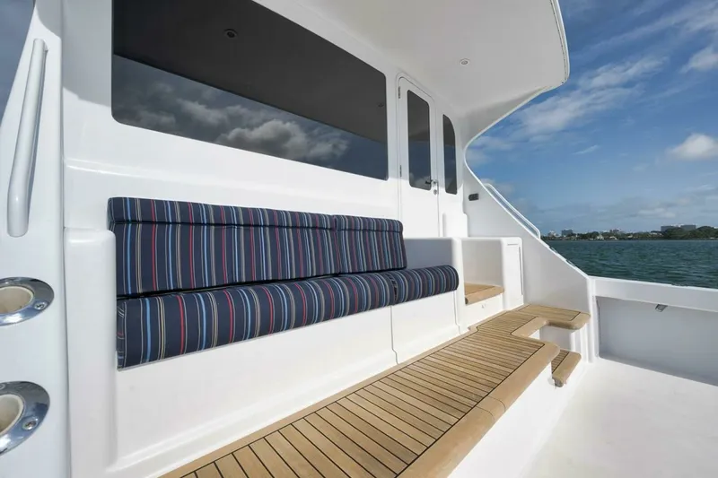 Slide: The Image of Viking 52 Smooth Operator-Cockpit 2007 Viking 52 Sport Coupe Smooth Operator - 7652666