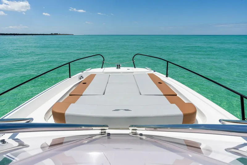 Slide: The Image of Beneteau Flyer 9 SUNdeck 2027 - 4985164