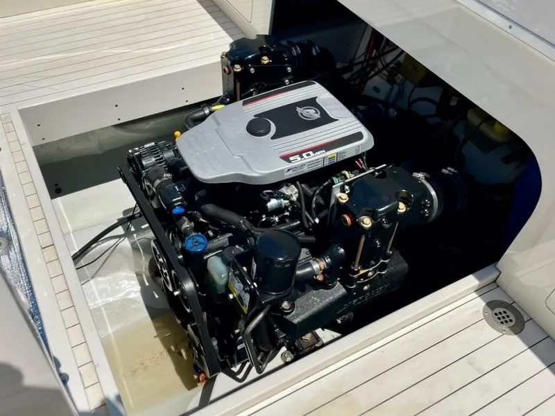 Slide: The Image of Chris-Craft Lancer Sportsman 2013 - 4527254