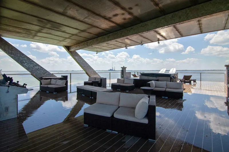 Slide: The Image of Mansion Yachts Mansion Yacht 2018 - 4591236
