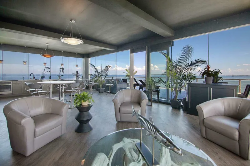 Slide: The Image of Mansion Yachts Mansion Yacht 2018 - 4591240