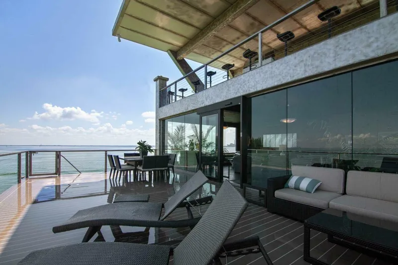 Slide: The Image of Mansion Yachts Mansion Yacht 2018 - 4591238