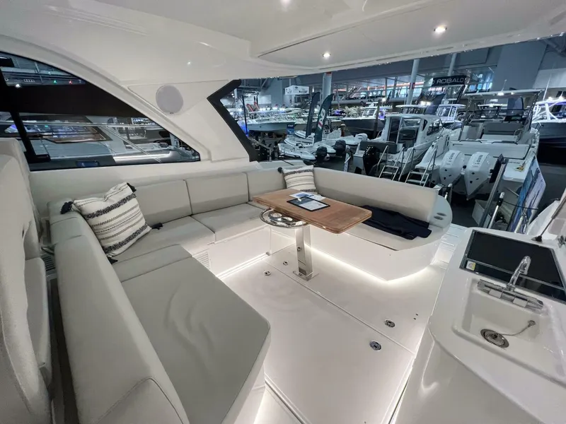 Slide: The Image of Beneteau Gran Turismo 41 2023 - 4985408