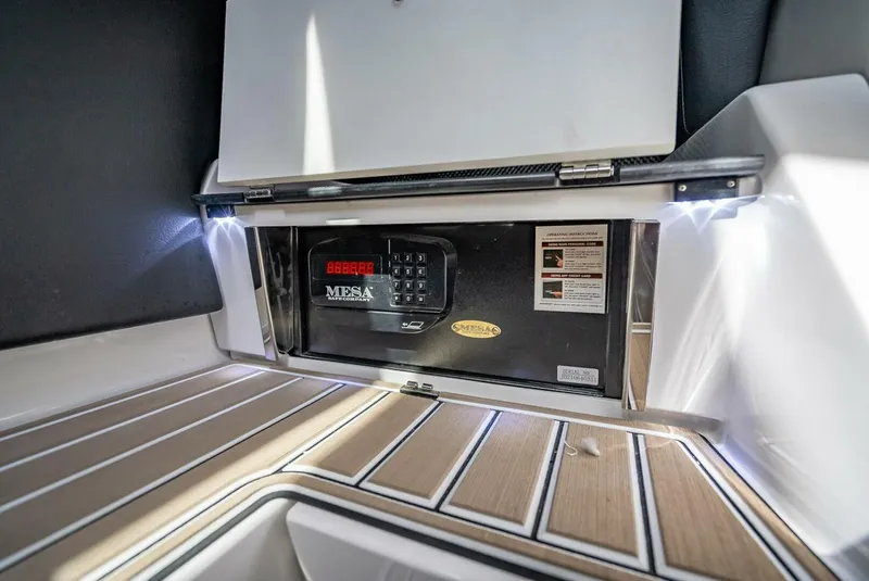 Slide: The Image of Nor-Tech 500 Sport 2023 - 4169644