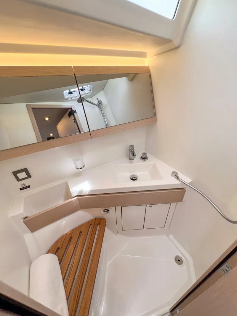 Slide: The Image of Beneteau Oceanis 46.1 2024 - 4369221