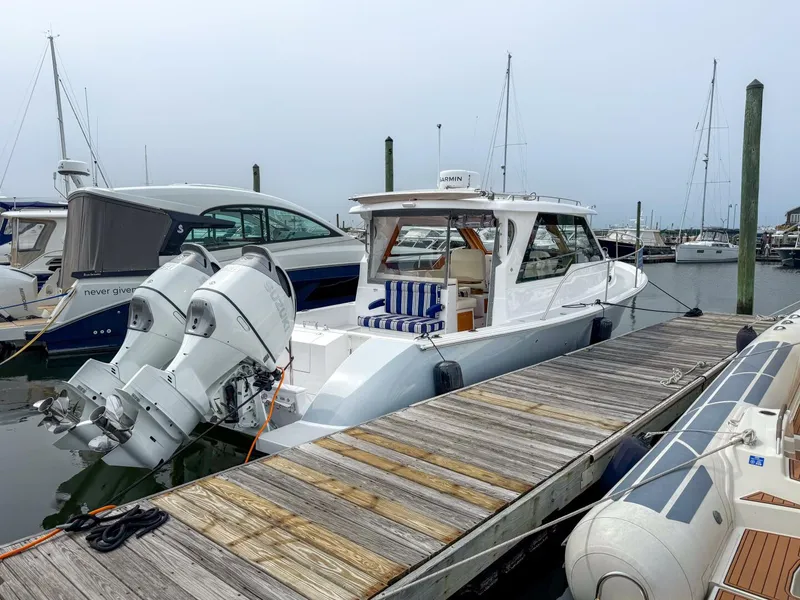 Slide: The Image of True North 34 - 5535976