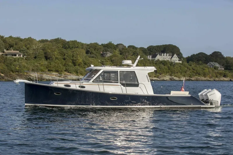 The Image of True North 39 Outboard Express 2026 - 4692439