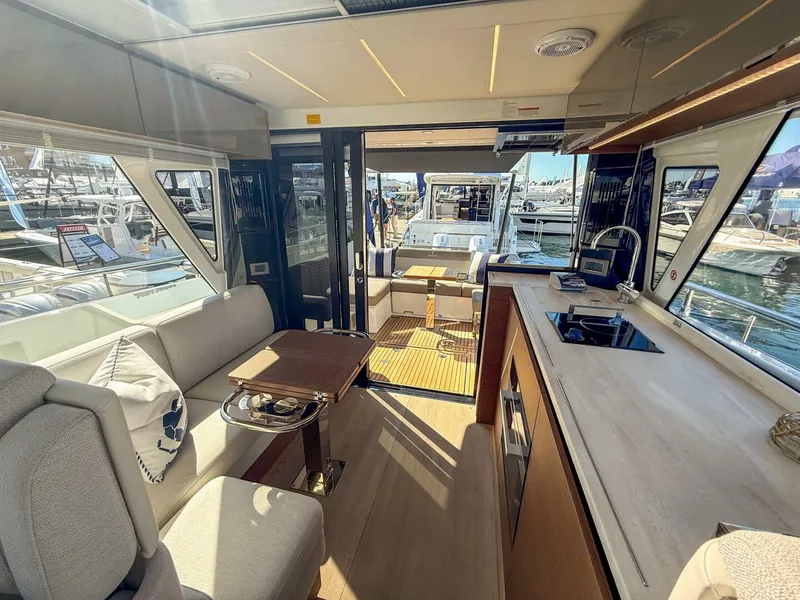 Slide: The Image of Wellcraft 44 Explorer 2026 - 5805992