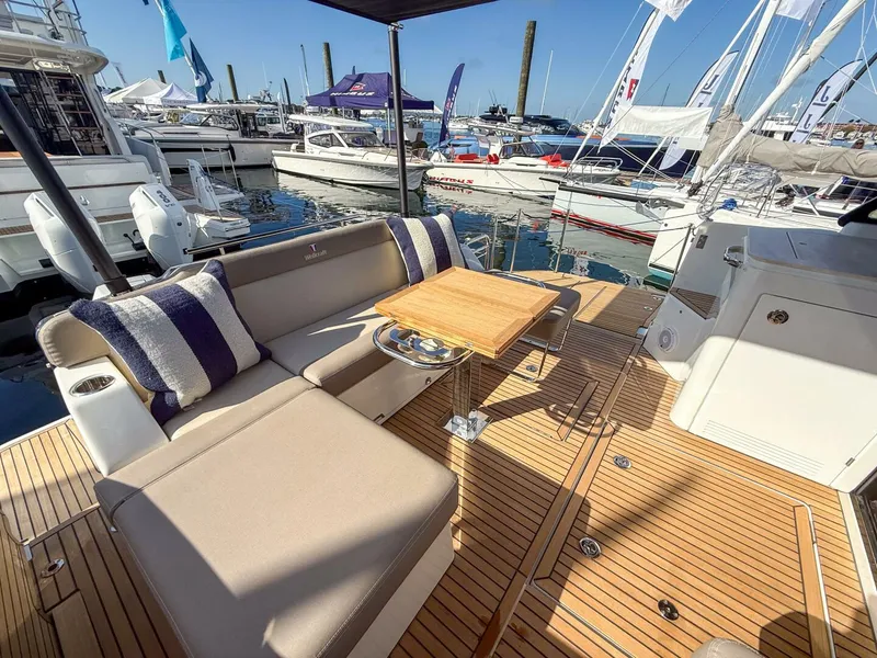 Slide: The Image of Wellcraft 44 Explorer 2026 - 5806004