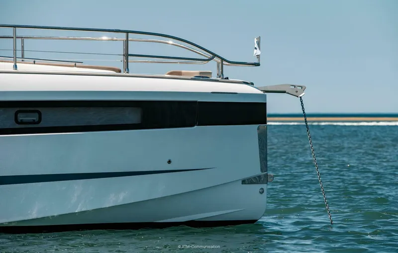 Slide: The Image of Wellcraft 44 Explorer - 5535890