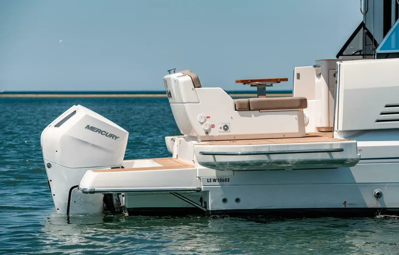 Slide: The Image of Wellcraft 44 Explorer - 5535894