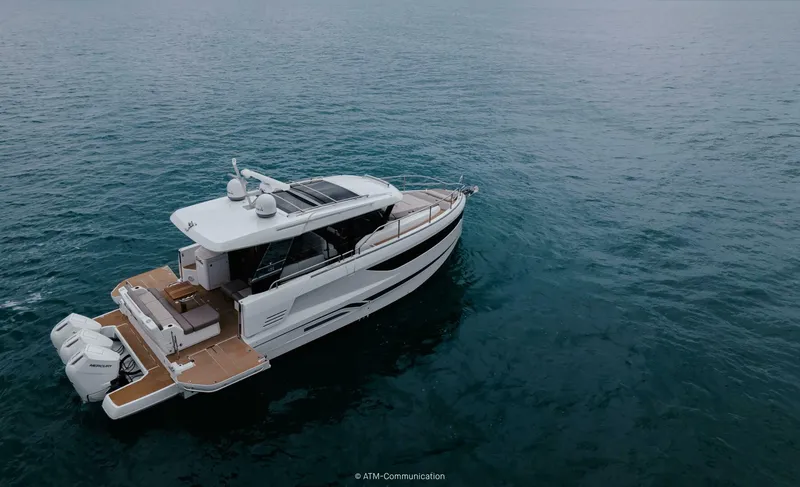 Slide: The Image of Wellcraft 44 Explorer - 4170279