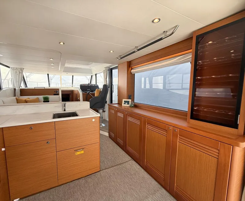 Slide: The Image of BENETEAU Swift Trawler 48 - 5204657