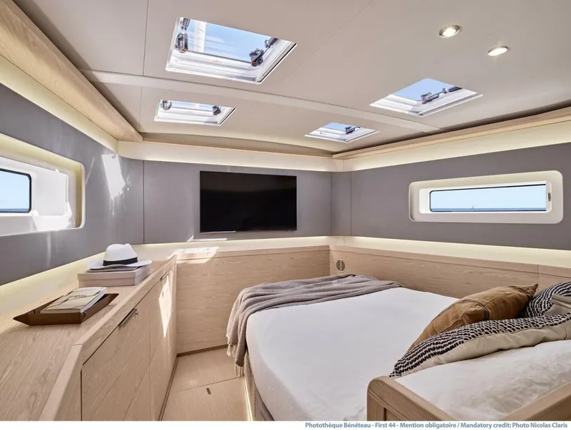 Slide: The Image of BENETEAU Oceanis Yacht 60 - 4190128
