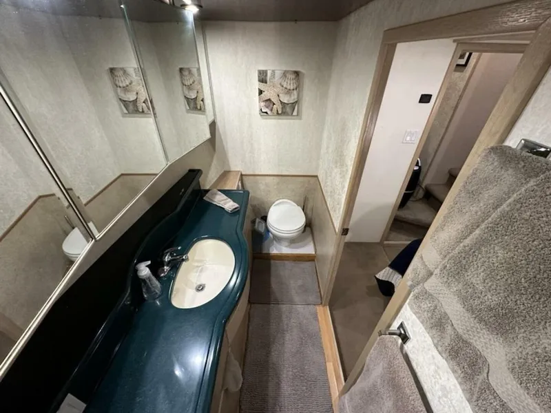 Slide: The Image of West Bay Pilothouse 1993 - 4172510