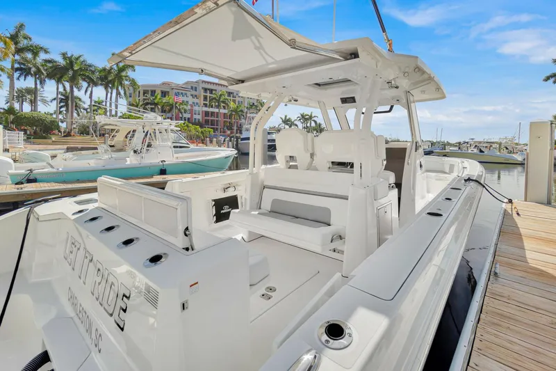 Slide: The Image of Pursuit S 328 2022 - 4174678