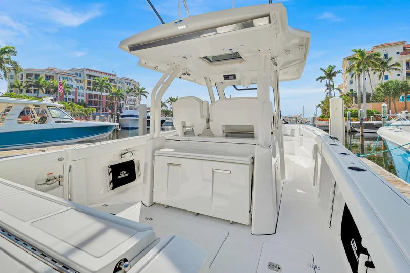 Slide: The Image of Pursuit S 328 2022 - 4174682