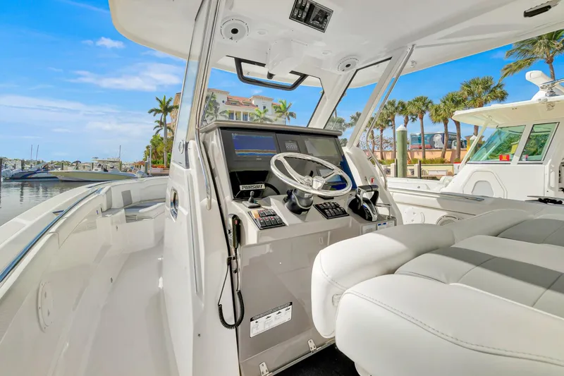 Slide: The Image of Pursuit S 328 2022 - 4174690