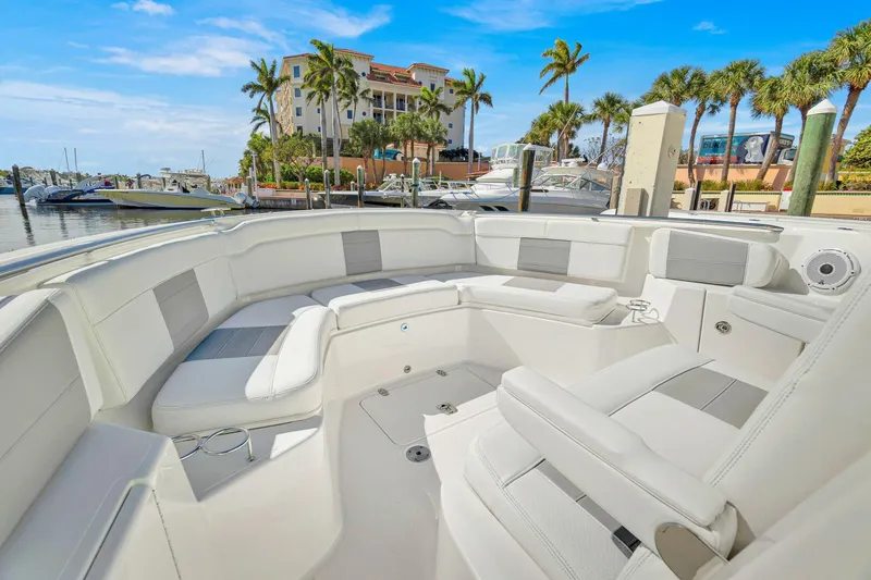 Slide: The Image of Pursuit S 328 2022 - 4174707