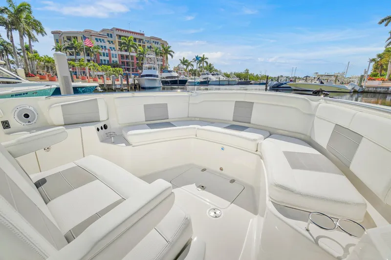 Slide: The Image of Pursuit S 328 2022 - 4174713