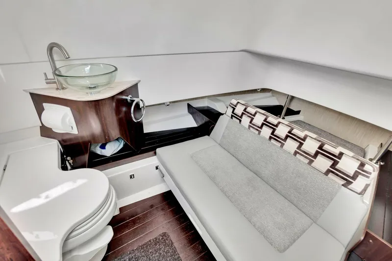 Slide: The Image of Pursuit S 328 2022 - 4174725