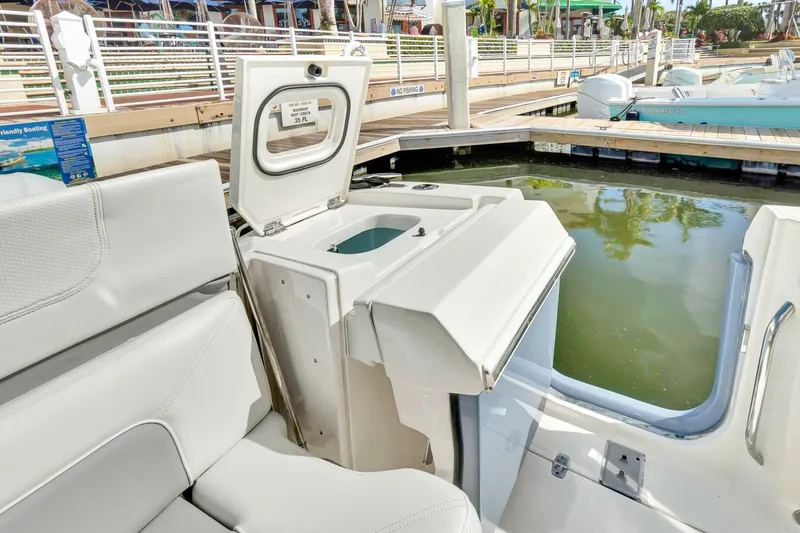 Slide: The Image of Pursuit S 328 2022 - 4174740