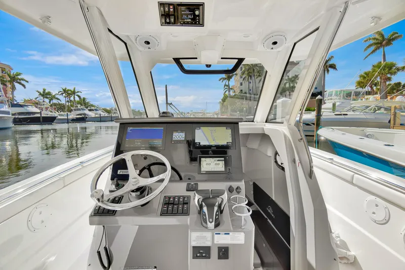 Slide: The Image of Pursuit S 328 2022 - 4174747