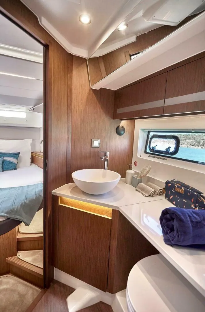 Slide: The Image of Beneteau Antares 12 2026 - 4175270