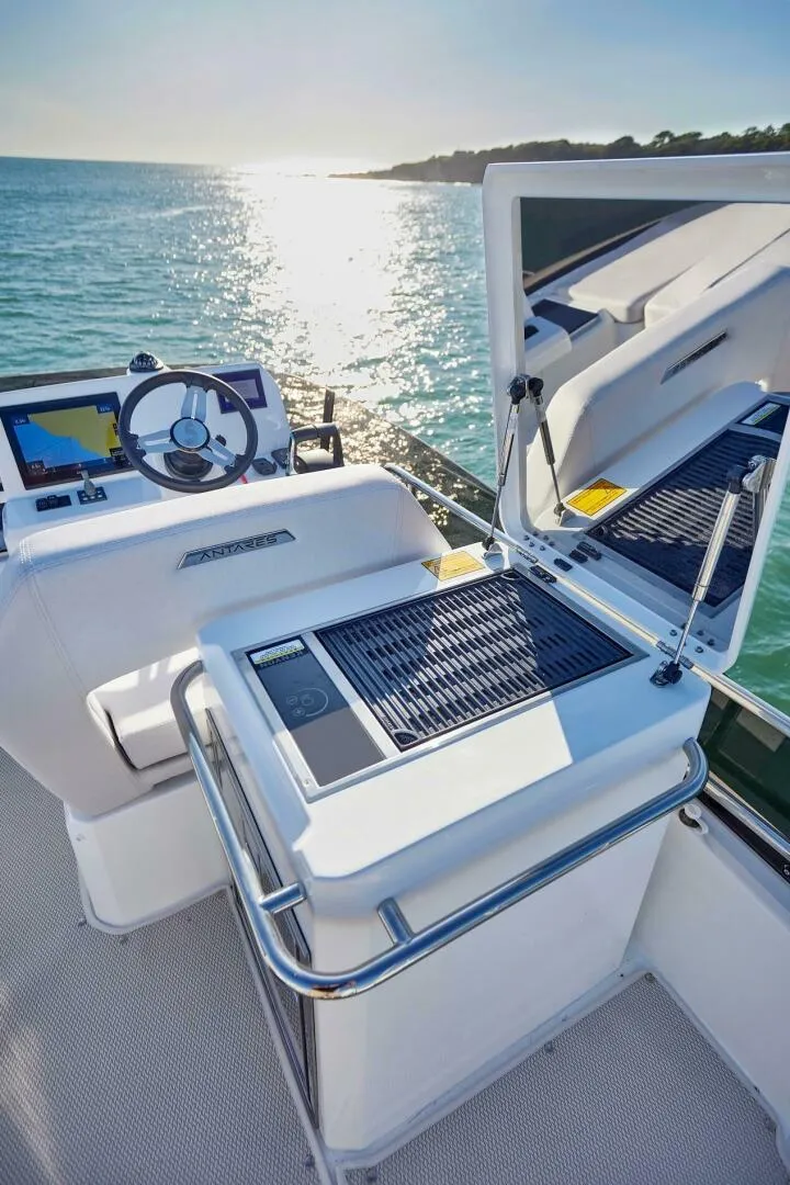 Slide: The Image of Beneteau Antares 12 2026 - 4175281