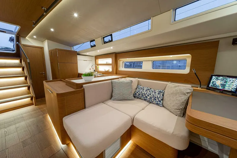 Slide: The Image of 2025 BENETEAU Oceanis Yacht 54 - 4175507