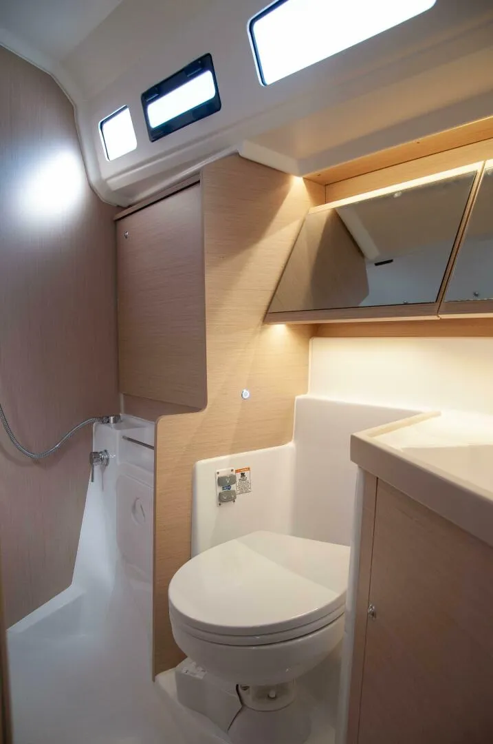 Slide: The Image of 2025 Oceanis 40.1 - 4176612