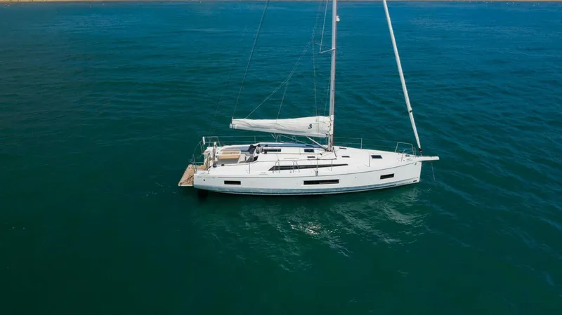 Slide: The Image of 2025 Oceanis 40.1 - 4176600