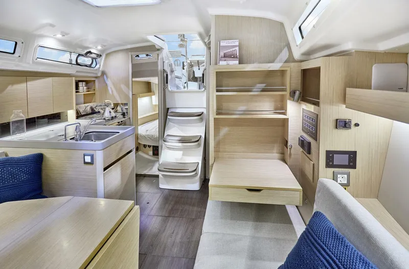 Slide: The Image of 2026 Oceanis 34.1 - 5888133