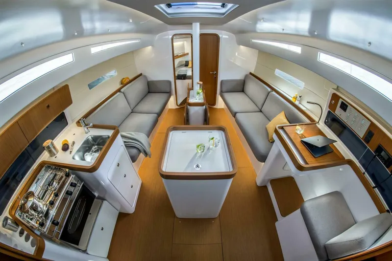 Slide: The Image of Beneteau First 36 2026 - 4178684