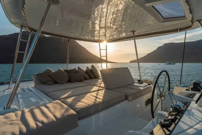 Slide: The Image of 2022 lagoon 46 - 4180400