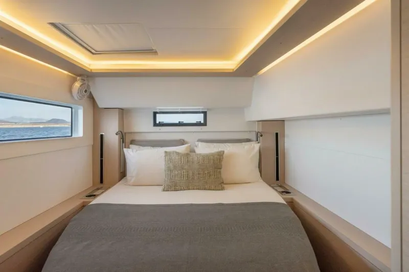 Slide: The Image of 2022 lagoon 46 - 4180391