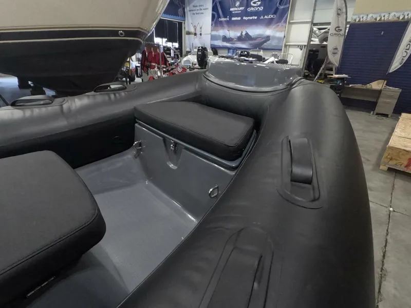 Slide: The Image of Grand Inflatables S370NL 2024 - 4182564