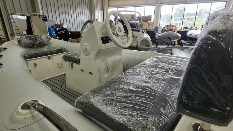 Slide: The Image of Grand Inflatables G380HF 2023 - 4184305