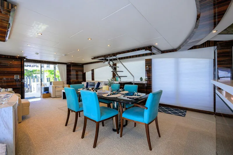 Slide: The Image of Hampton 830 Euro 2014 - 4184763