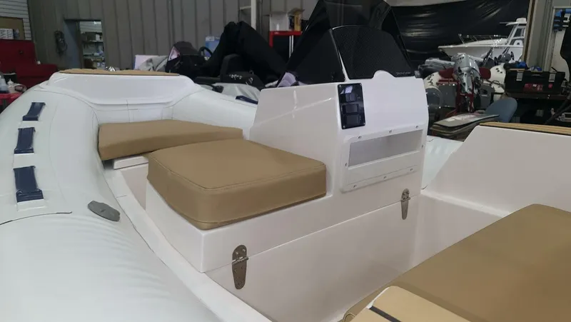 Slide: The Image of Tiger Marine 370 Protender 2023 - 4185407