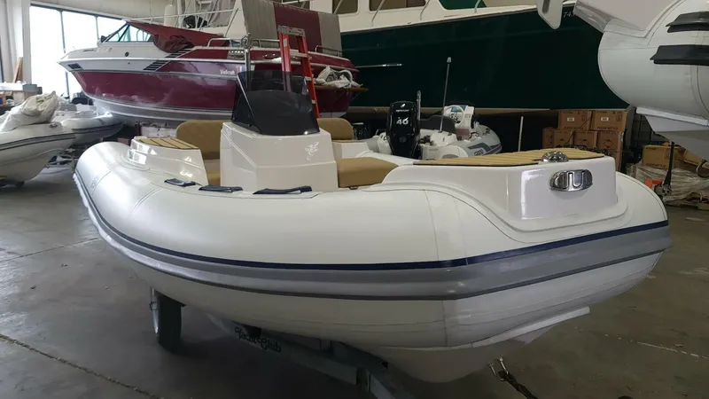 Slide: The Image of Tiger Marine 370 Protender 2023 - 4185412