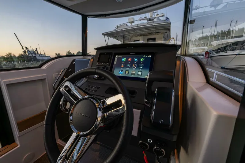 Slide: The Image of Nimbus C8 2024 - 4581432