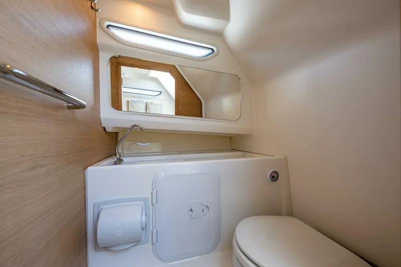 Slide: The Image of Nimbus C8 2024 - 4581424