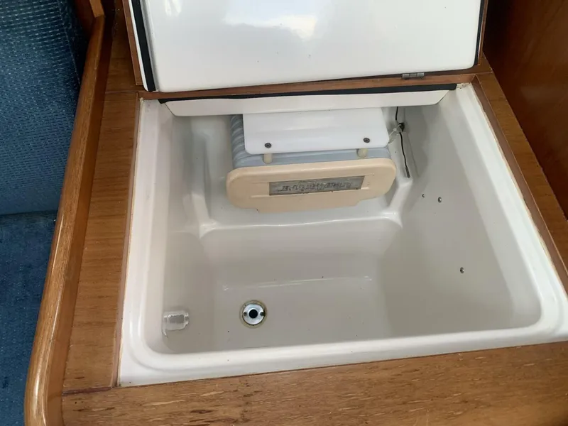 Slide: The Image of Beneteau Oceanis 311 2000 - 4188806