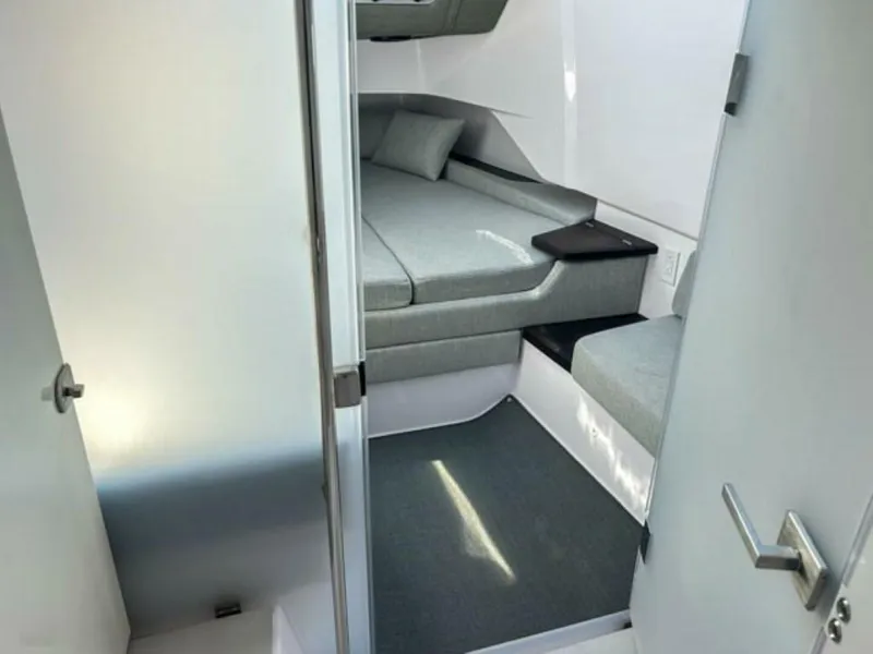 Slide: The Image of Axopar 37XC CROSS CABIN 2024 - 4548075