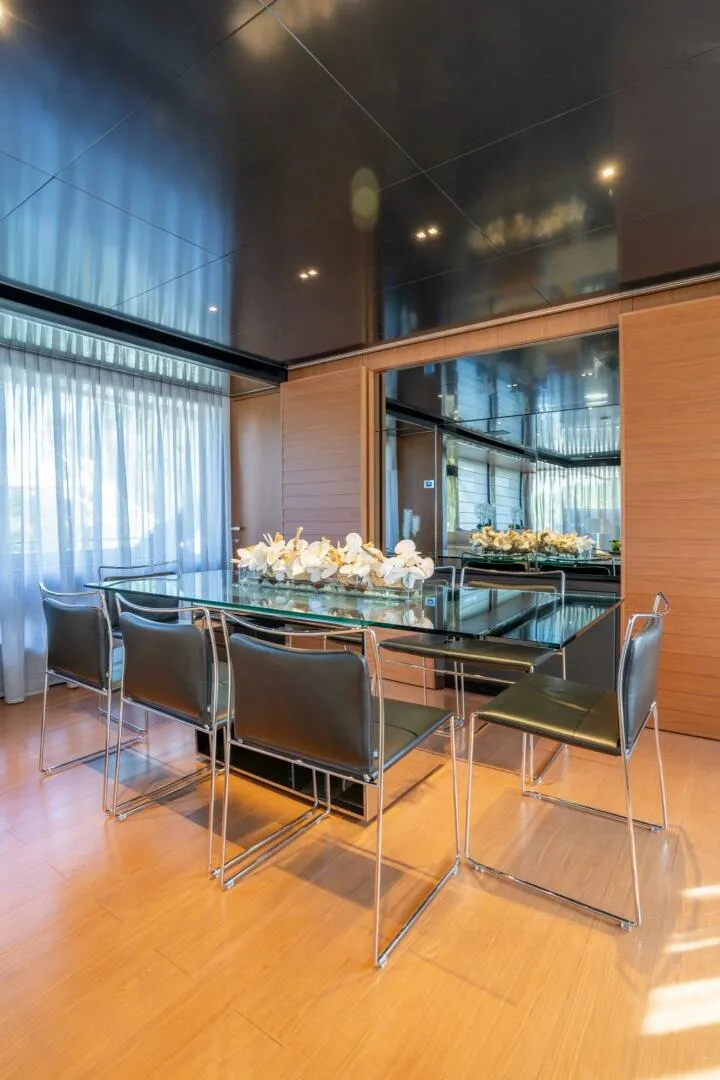 Slide: The Image of Main Deck Dining - 4189602