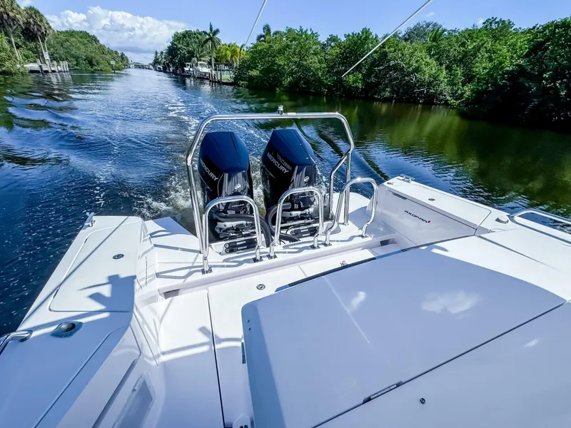 Slide: The Image of Axopar 37 Sun Top 2024 - 5814786