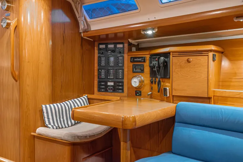 Slide: The Image of Jeanneau 43 Sun Odessey 2001 - 4190537