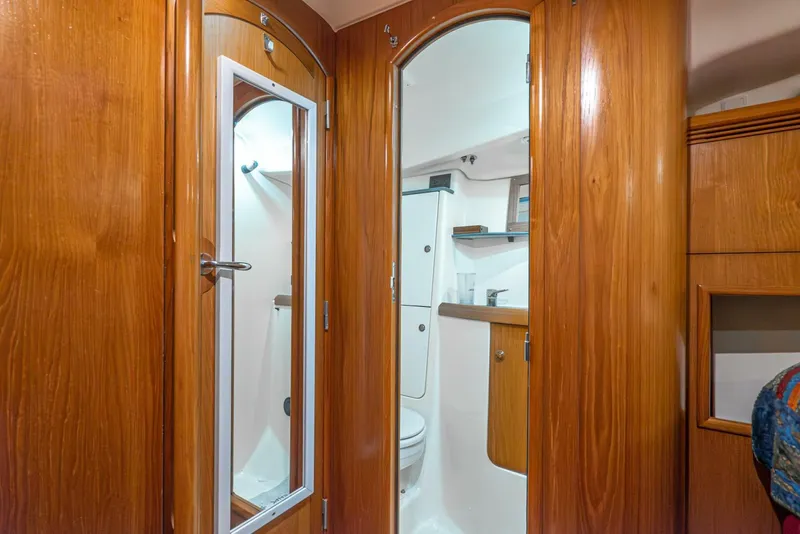 Slide: The Image of Jeanneau 43 Sun Odessey 2001 - 4190578